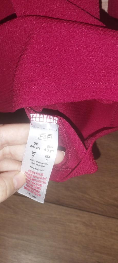 Nádherné šaty, f&f,110