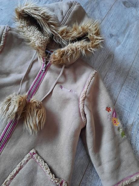 Krásna zimná bunda, 116