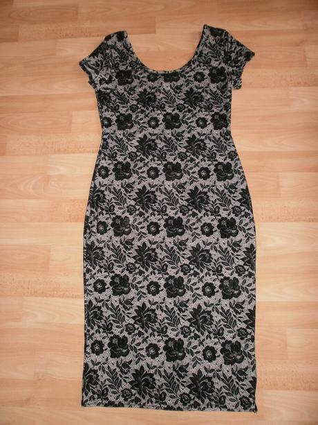 1x oblečené zamatové šaty miso, m