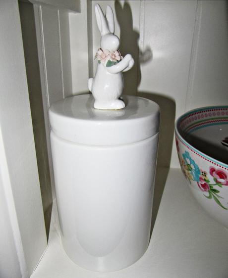 Keramika - veľkonočná dóza zajac, 