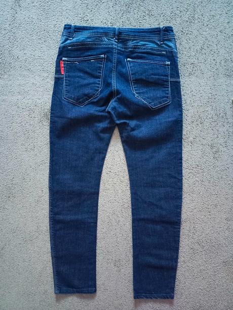 Dámske džínsy veľ. 30, 30