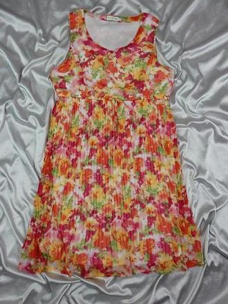 Luxusné letné plisované šaty, 42