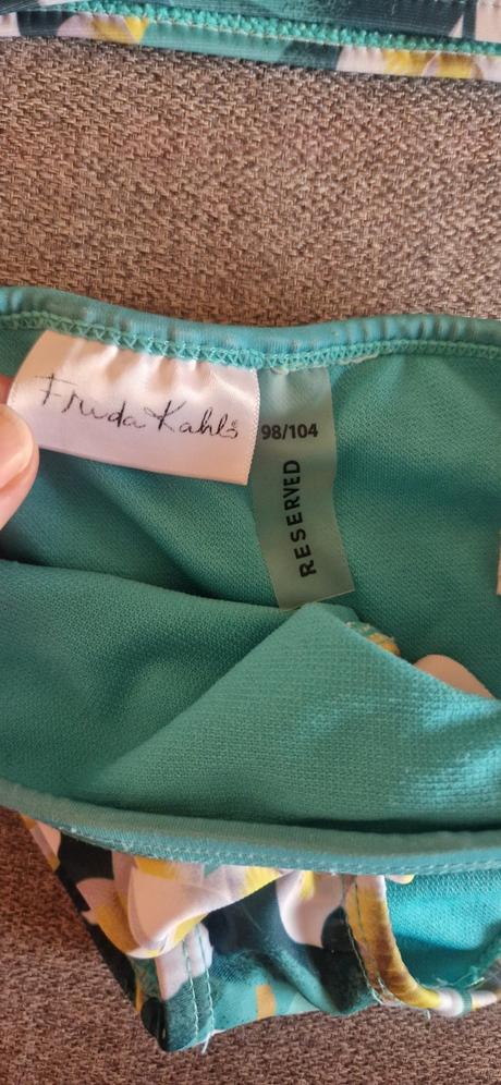 Plavky reserved frida kahlo 98-104, reserved,104