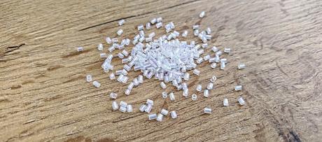 Rokajl 2 mm - trubičky - 10 gramov - číry ab, 