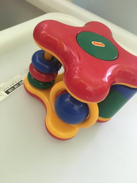 Tolo hracka hrkalka,