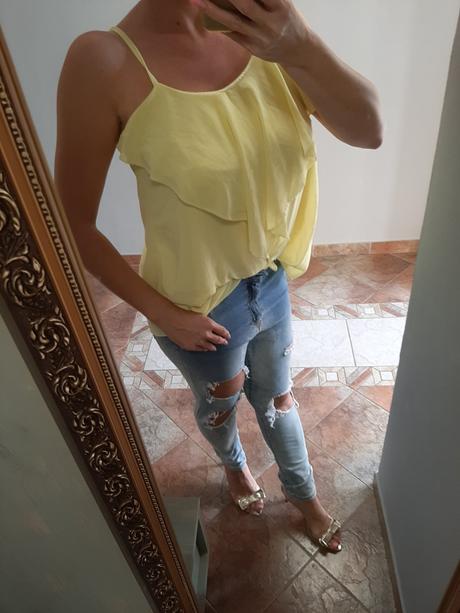 Top s volanikom uni veľkosť, m