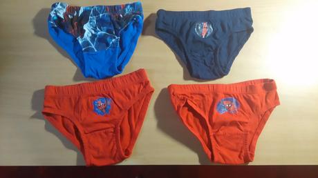 Spidermanove slipy 4 ks , marvel,116