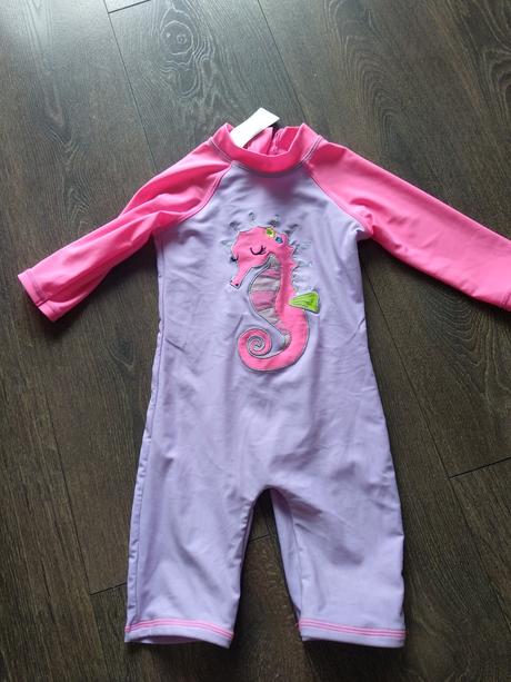 Plavky s uv ochranou, 92