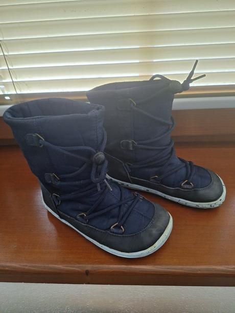 Snehule belenka, be lenka,28