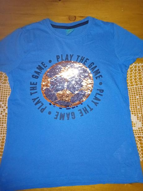 Tričko pre futbalistu s premenlivým obrázkom, sinsay,134