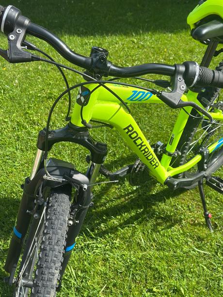 Bicykel rockrider st100 v. 26 s prilbou, 26