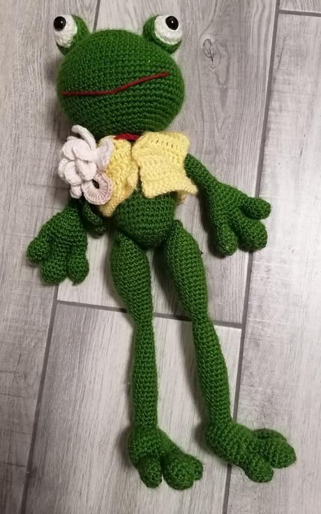 Háčkovaná žabka, 