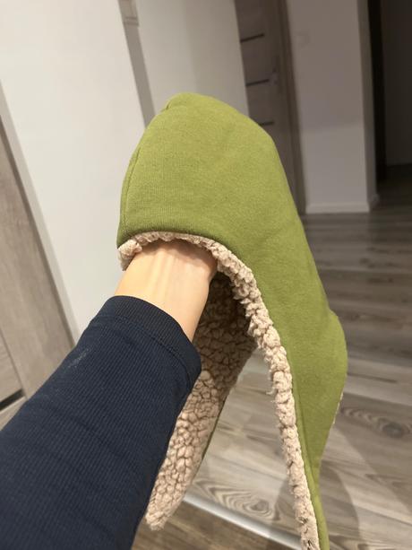 Ciapka-ušianka juuj, juuj,128