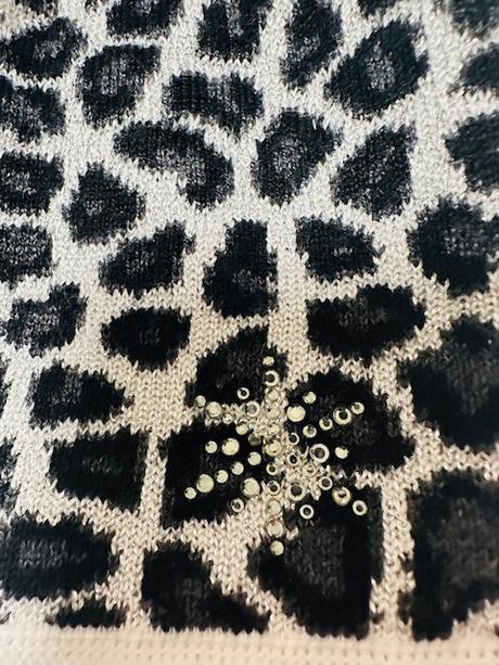 Zimná čiapka s brmbolcom a striebornou niťou r-jet,