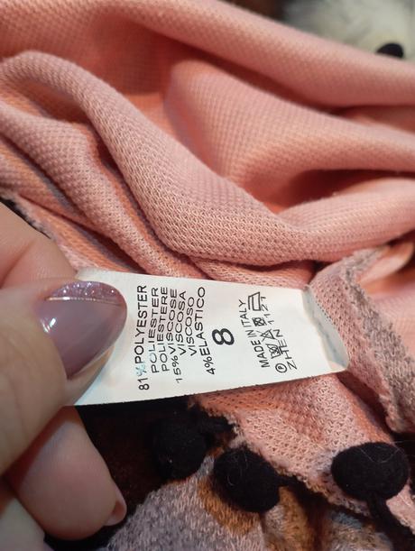 Nádherné pončo, 116