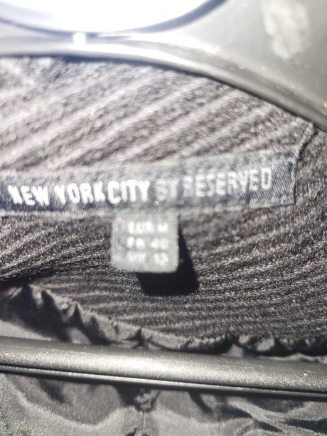 Kratky kabat reserved, reserved,m