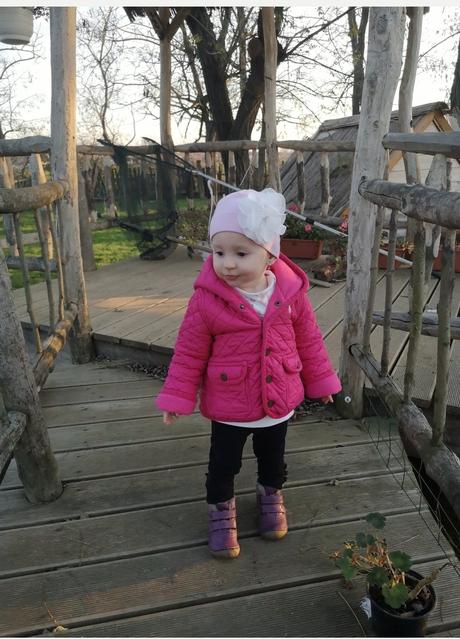 Ciapka s kvetinou, marika,80