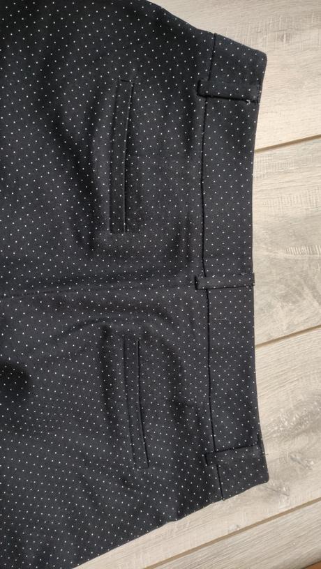 Elegantné krátase, reserved,36