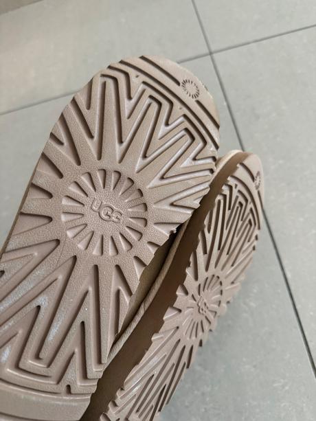 Ugg, ugg,39