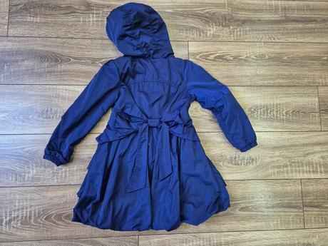 Dievčenský kabát, 128