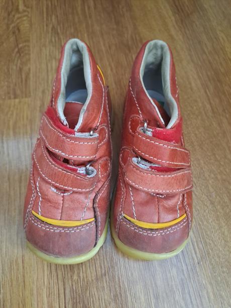 Koženné botasky, 23