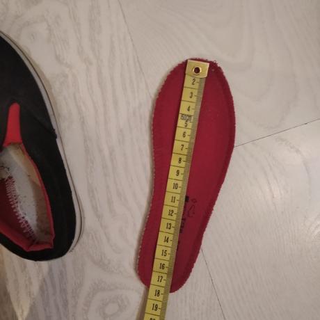 Čierne platenky, 26