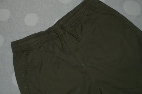 Šortky na 11 až 12 rokov, primark,152