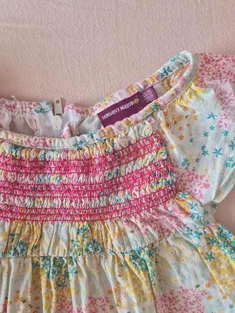 Šaty a svetrík, sergent major,116