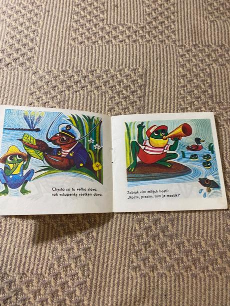 Krásna mini knižka skokanské preteky,