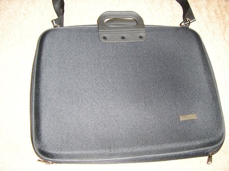 1137. aktovka, kufrík , 