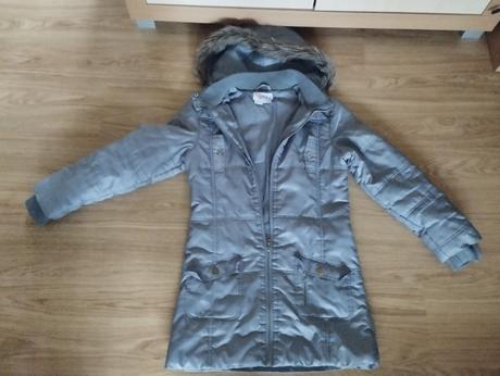 Dievcenská bunda super stav veľ.152/158, 152