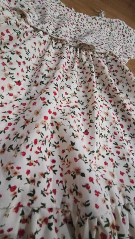 Šaty s kvetmi  158/164, 164