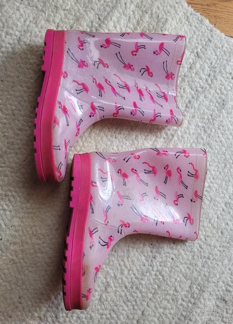 Dievčenské gumáky, 33