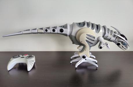 Robosaurus - robotický dino na diaľkové ovládanie, 
