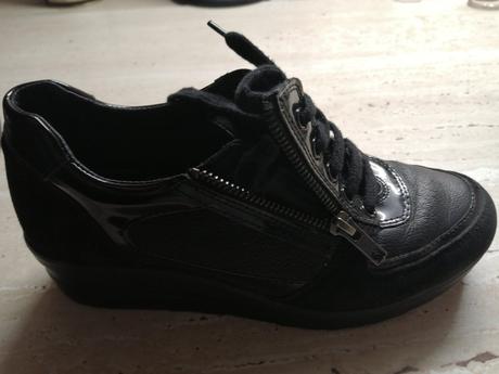 Čierne mokasiny, 37