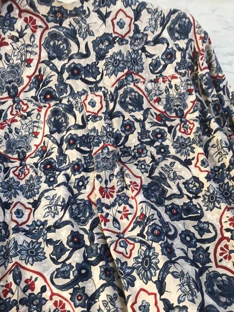 Hodvábna blúzka so stojačikom, m