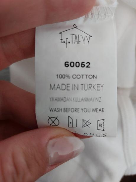 Šaty na krstiny, 74