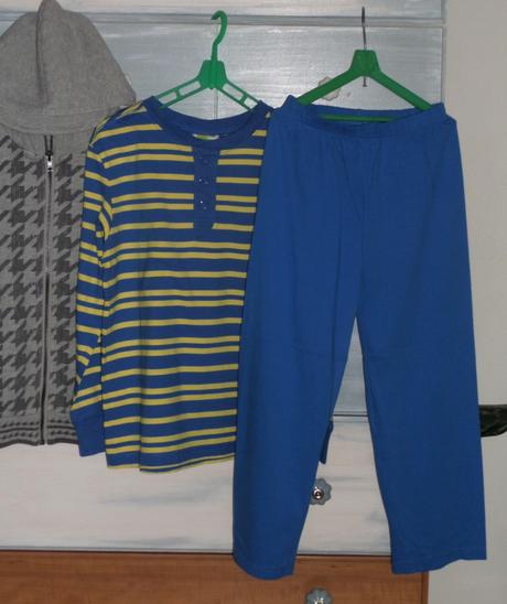 Bunda + mikina + pyžamko veľ.128, 122–134