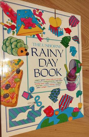 Kniha anglicka rainy day book., 