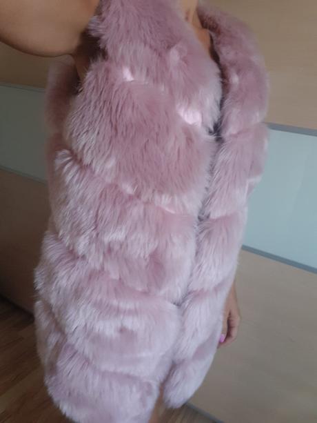 Kožušinová vesta, s