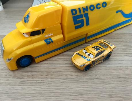 Mattel cars 3 transportér dinoco,