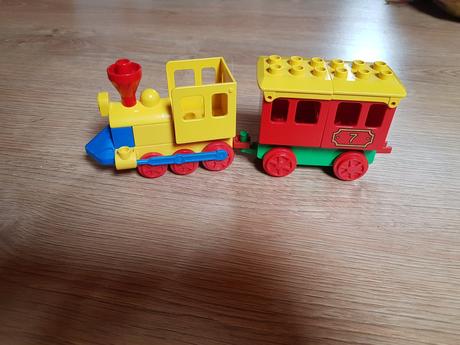 Vlačik+vagon (lego duplo),