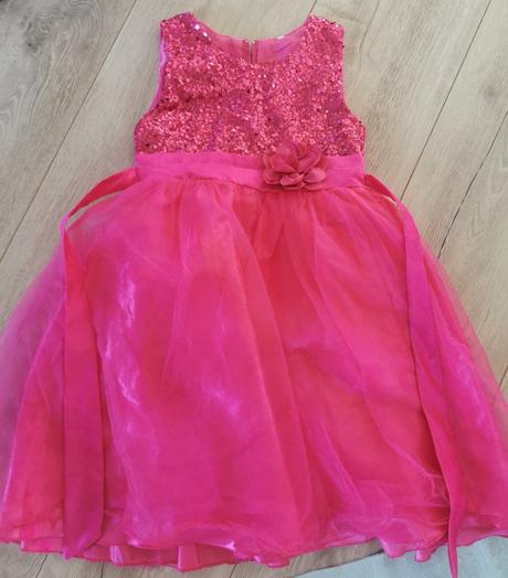 Šaty na svadbu, 128