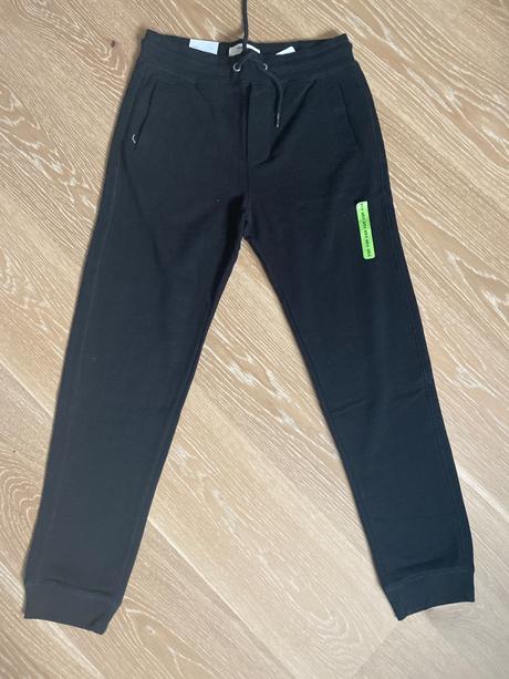 Tepláky reserved, reserved,s