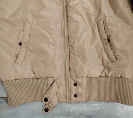 Béžová zateplená bomber bunda s kožušinkovým golie, xl
