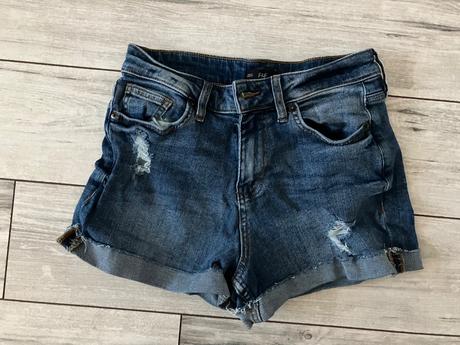 Šortky, f&f,36