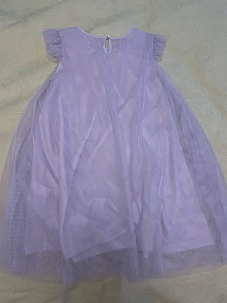 Fialové tylové šaty, sinsay,134