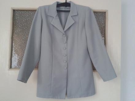 Kostým, 3 dielny, 38