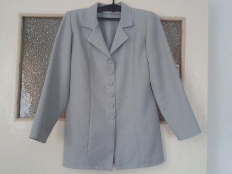 Kostým, 3 dielny, 38