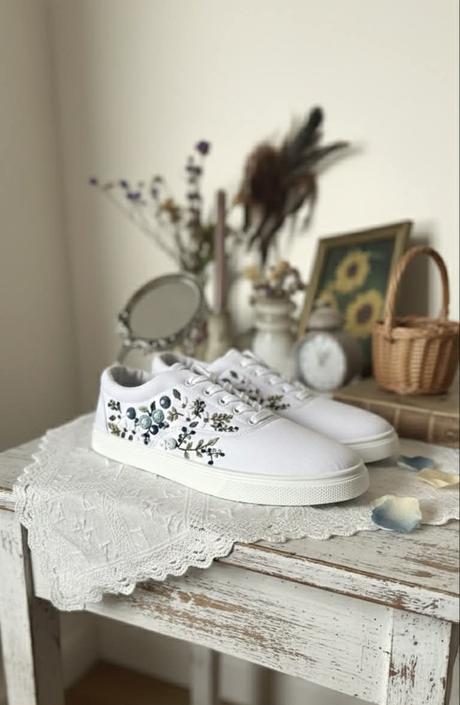 Plátené, ručne vyšívané tenisky, 36 - 42